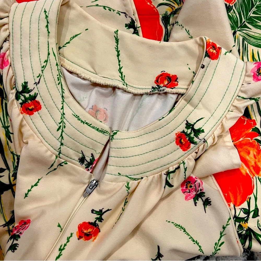 VTG Floral Housecoat Zip-up Dress - Picture 16 of 16